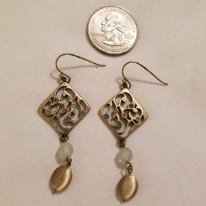 Cassic look drop earrings